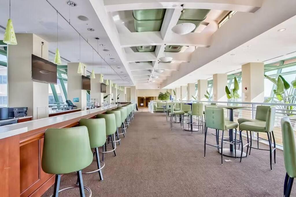 Beautiful Beachfront Paradise! Emerald Beach Resort Panama City Beach Extérieur photo