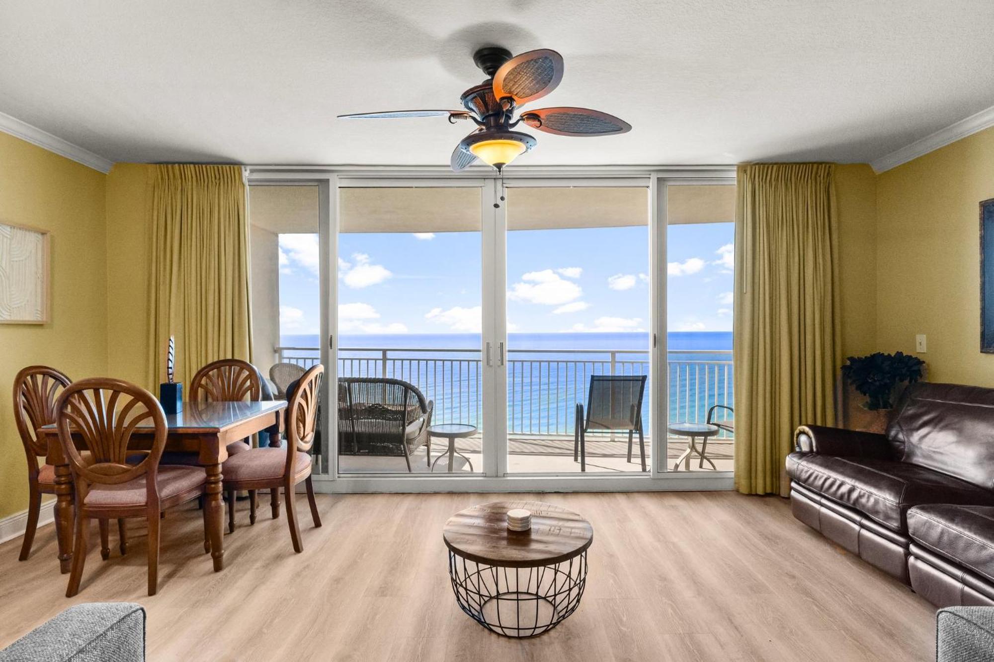 Beautiful Beachfront Paradise! Emerald Beach Resort Panama City Beach Extérieur photo